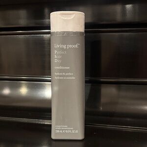 Living Proof Perfect Hair Day Conditioner - Gray